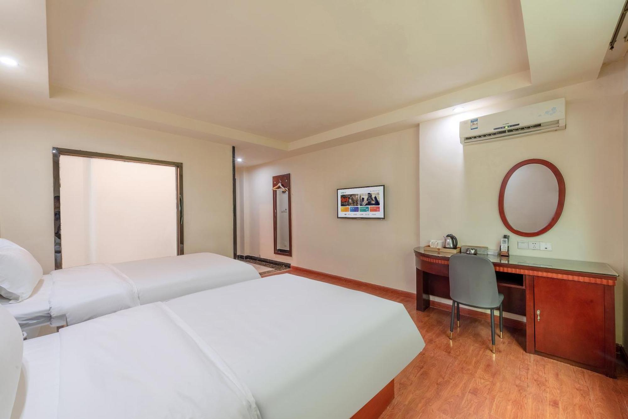 Huahang Hotel - Guangzhou Baiyun International Airport - Free Airport Shuttle Bus Dış mekan fotoğraf