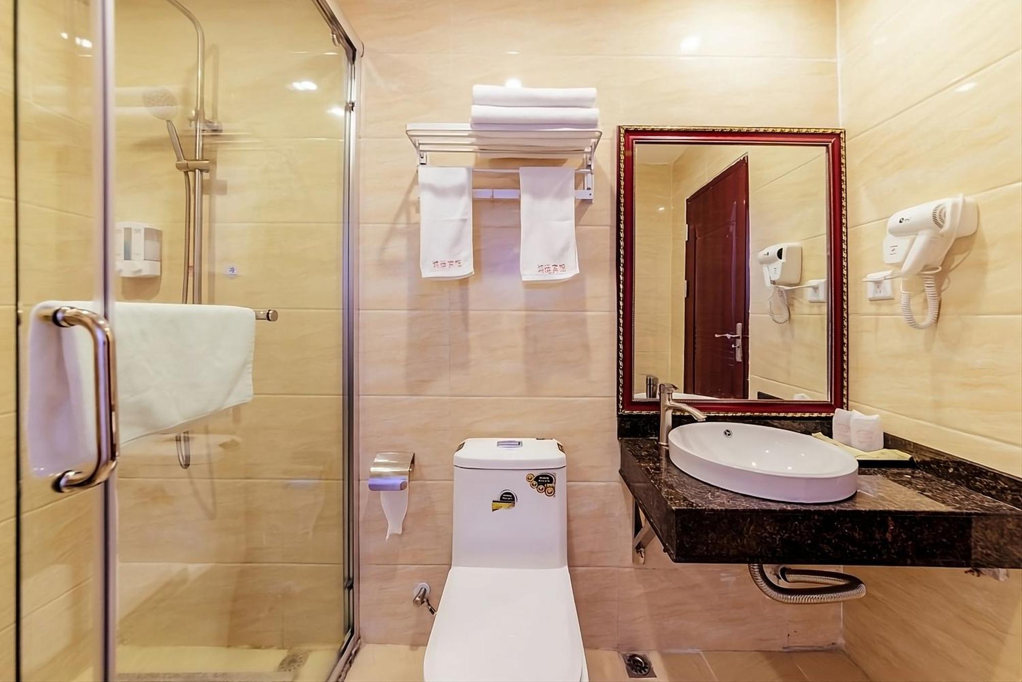 Huahang Hotel - Guangzhou Baiyun International Airport - Free Airport Shuttle Bus Dış mekan fotoğraf